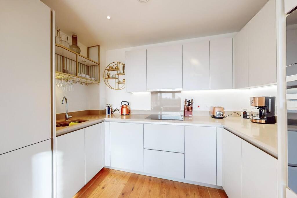 Exquisite 1-Bedroom Flat In North Kensington Londra Esterno foto